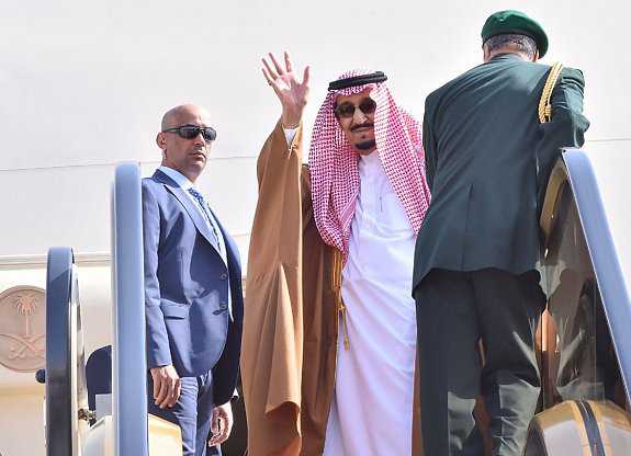 خادم الحرمين يغادر لشرم الشيخ مشاركاً في القمة العربية (26) بشرم الشيخ