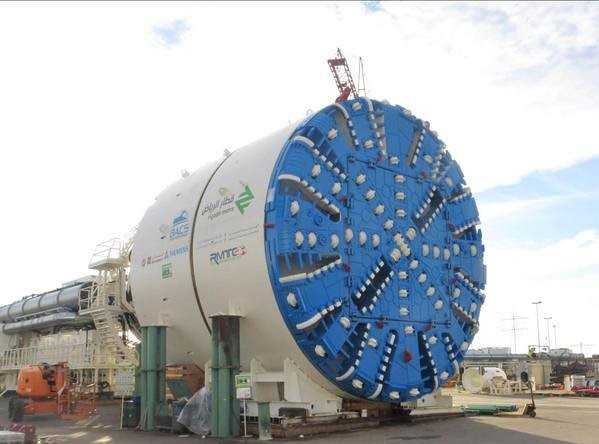 الآلة “منيفة” تبدأ حفر أنفاق المسار الأزرق في قطار الرياض