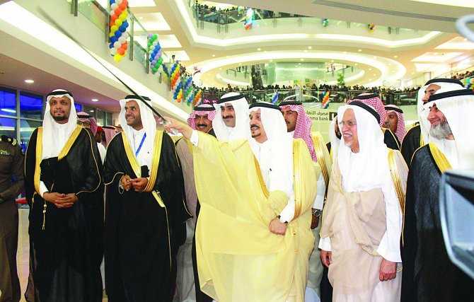 أمير الرياض يفتتح مهرجان الرياض للتسوق والترفيه بمركز القصر مول
