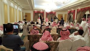 جانب من الحضور يستمع للشيخ الزنداني