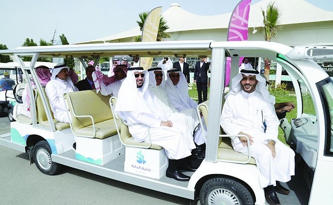 بدأت في تسليم صكوك القصور ..”خليج الدانة” تطور منتجعاً حوله 110 فيلا