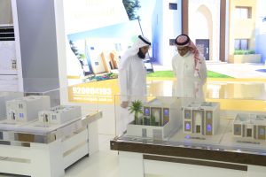 المزيني يشرح لرىيس التحرير المشروع