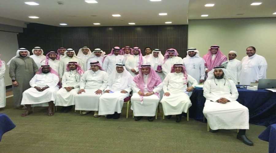 هيئة التقييم تشترط 2000 ساعة عمل لنيل العضوية