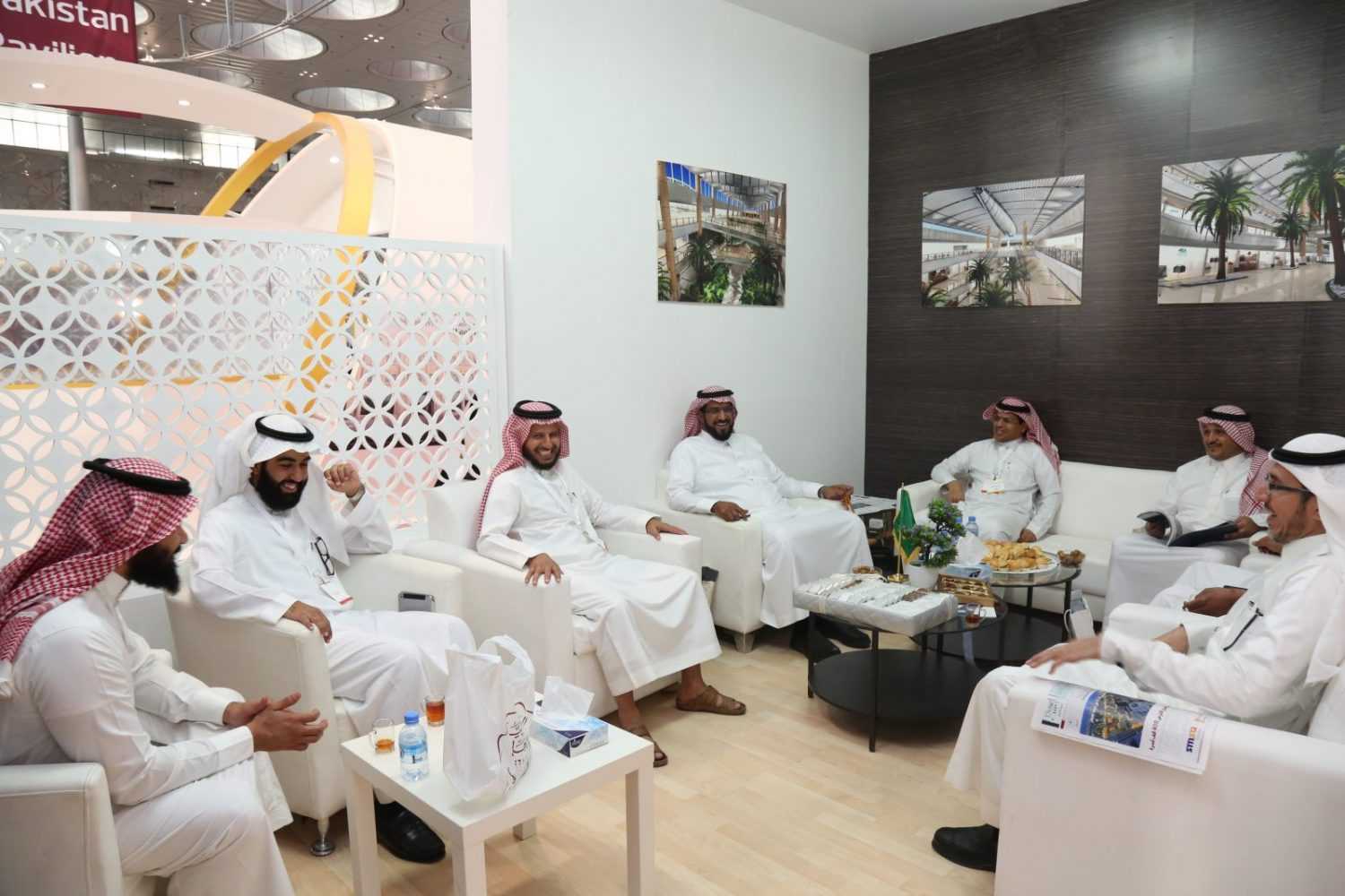 موسى الموسى يزور جناح إتقان العقارية.. ويناقش مزاد الراجحي : التنظيم وتنوع مشاريع سيتي سكيب سر نجاح المعرض