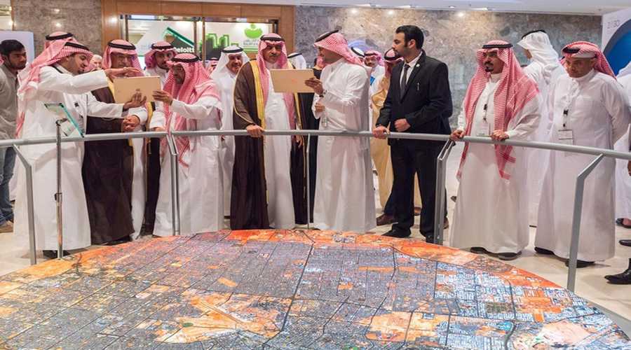 وزارة الشؤون البلدية تبدأ في تكوين شراكات لتنفيذ مشروعات المدن الذكية في 10 مدن بالمملكة