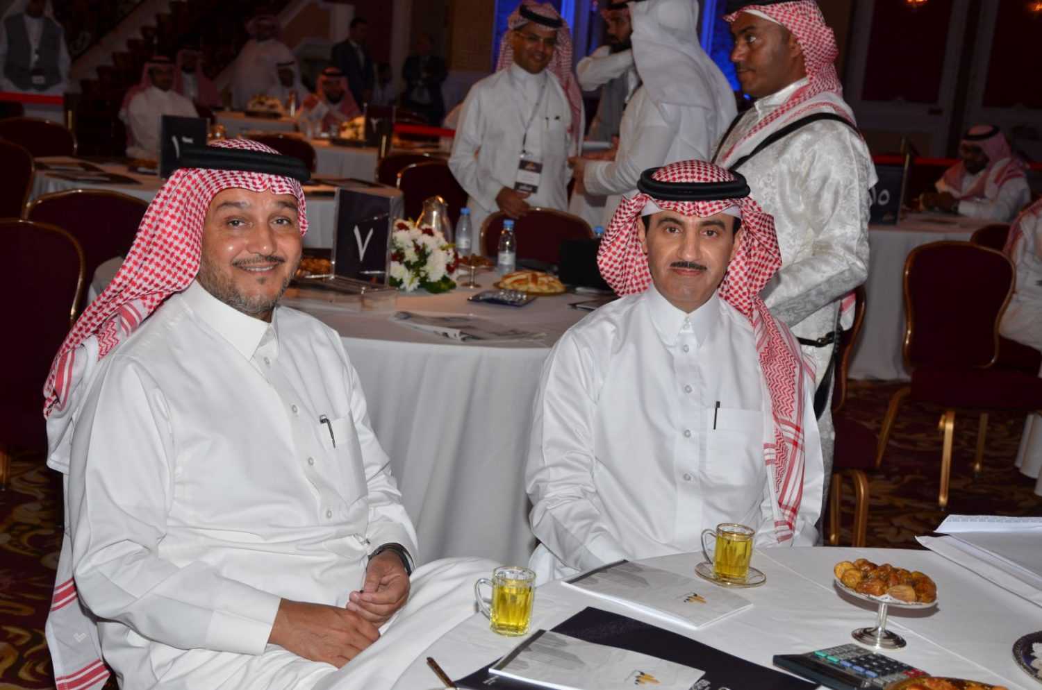 عبدالسلام الراجحي يشيد بتغطية صحيفة “أملاك” لمزادات مجلس التصفية.. ويبعث برسالة لرئيس التحرير