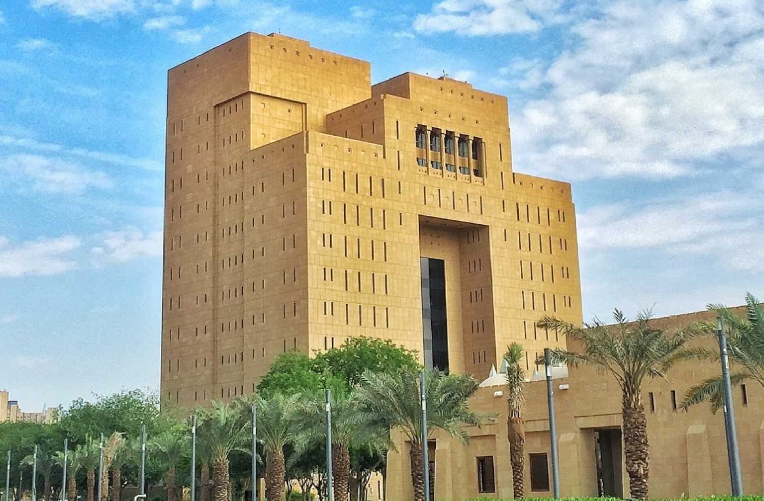 محكمة الرياض العامة تنهي فصول “مساهمات الغزال” وتثبت حق 22 ألف مساهم في  رؤوس الأموال