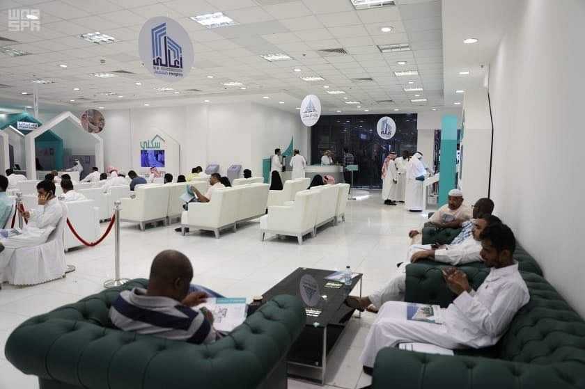 مائة يوم من حكم الملك سلمان .. الصندوق العقاري يقرض 19.635 مستفيداً بـ 10 مليارات ريال