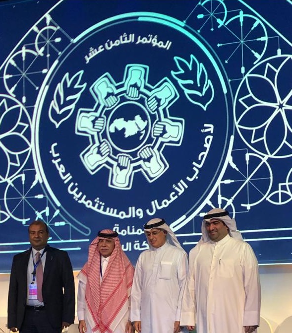 وزير التجارة والاستثمار: الثورة الصناعية الرابعة تهدد 800 مليون شخص سيفقدون أعمالهم خلال 10 سنوات