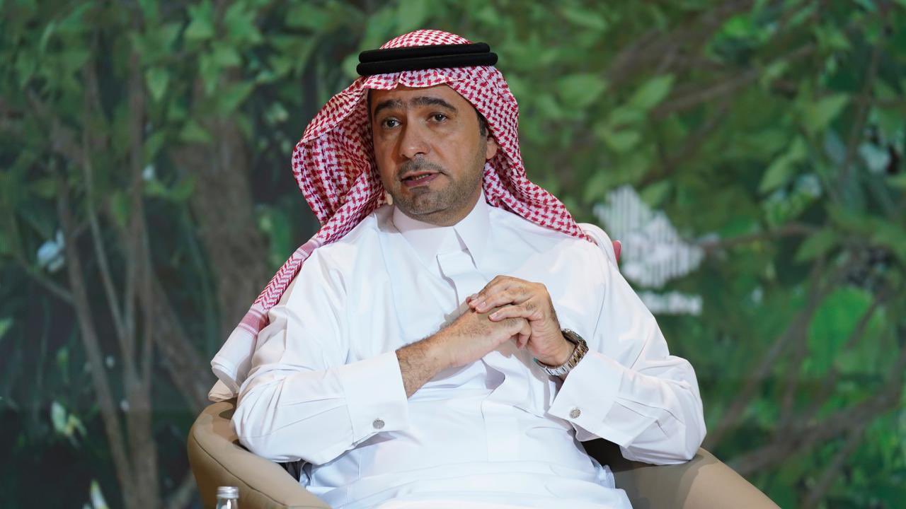 وزير “البلدية والإسكان” يشارك في منتدى مبادرة السعودية الخضراء