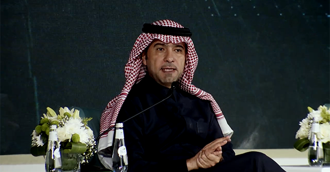 «الحقيل» يشهد توقيع عقد مشروع «نبض الخبر» الاستثماري