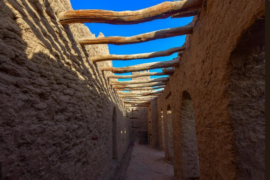 بالصور.. “البيوت الحجرية” تحكي الإرث المعماري في منطقة الباحة