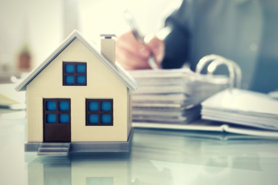 فن الإقناع في التسويق العقاري: هكذا تصنع عرضًا لا يمكن للمشتري رفضه!