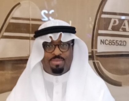 المستشار أحمد آل مطيع: ٩٥ عامًا.. هذا ملكنا من يباهينا بملك